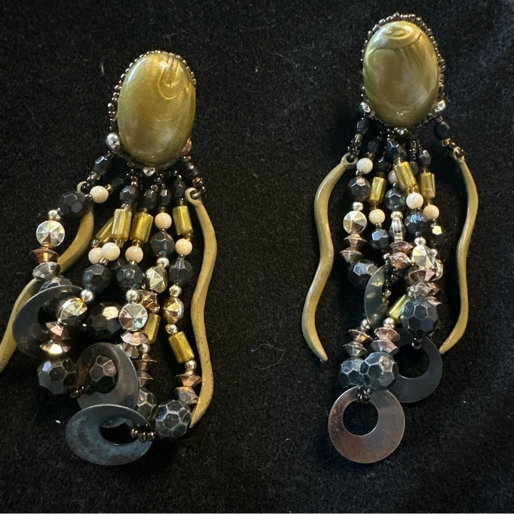 Vintage Chipita Faceted Gold Bead Metal Dangle Pierced Earrings Unsigned Costume